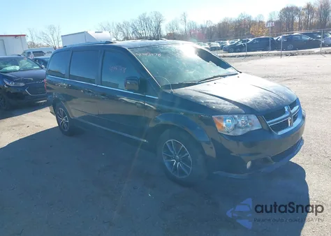 2017 Dodge Grand Caravan Sxt z USA, uszkodzony, nr VIN 2C4RDGCG4HR677308